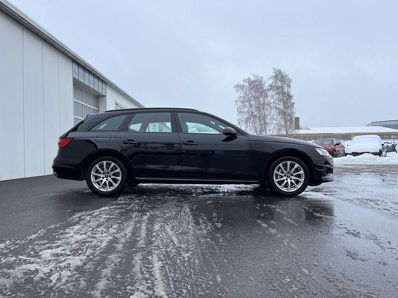 Gebraucht Audi A4 Advanced Plus 204 PS (150 kW) 2021 Schwarz Kombi