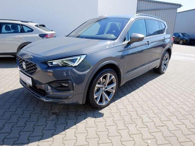 Grau Gebraucht 2024 Seat Tarraco FR SUV | 35.999 € (Fairer Preis) - Bild 1/4
