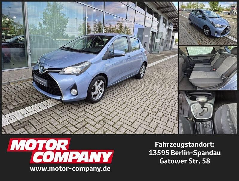 Blau Gebraucht 2016 Toyota Yaris Hybrid Edition-S Limousine | 13.950 € (Fairer Preis) - Bild 1/4