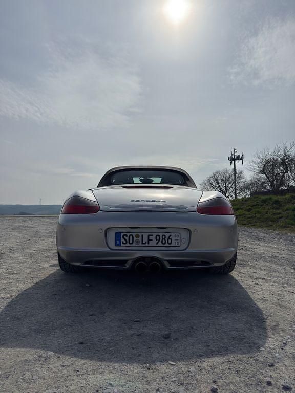 Gebraucht Porsche 986 Boxster 228 PS (167 kW) 2004 Silber Cabrio