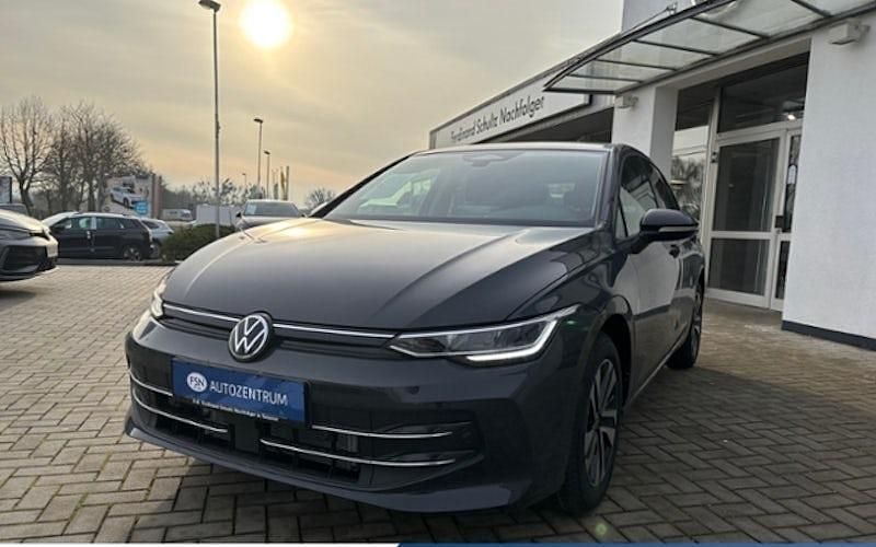 Neu VW Golf VIII 116 PS (85 kW) 2026 Uranograu Limousine
