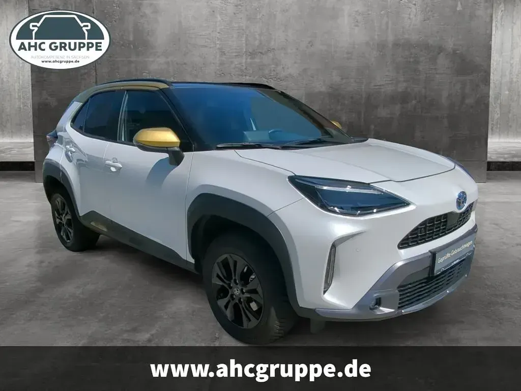 Gebraucht Toyota Yaris Cross Advance 92 PS (67 kW) 2023 Weiss SUV