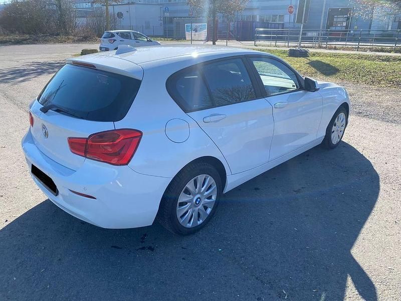 Gebraucht BMW 116 109 PS (80 kW) 2015 Weiß Kleinwagen