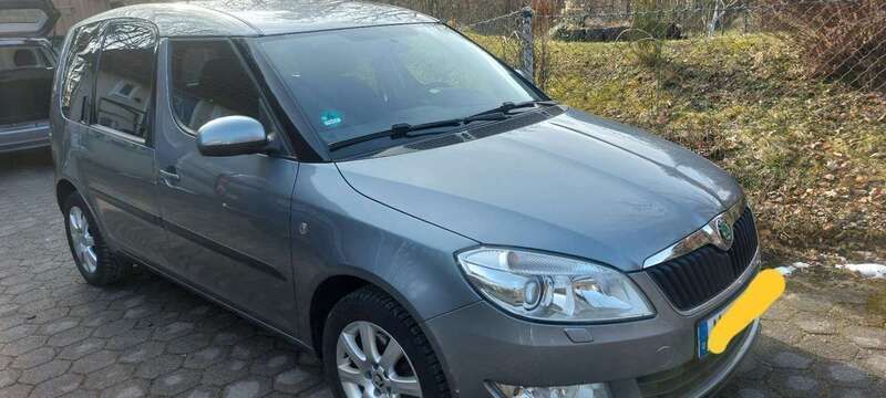 Grau Gebraucht 2013 Skoda Roomster Fresh Kombi | 3.400 € (Superpreis) - Bild 1/4