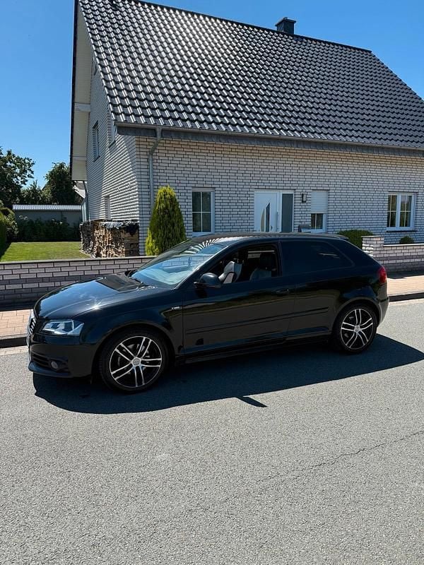 Schwarz Gebraucht 2009 Audi A3 S-Line Kleinwagen | 3.600 € - Bild 1/4