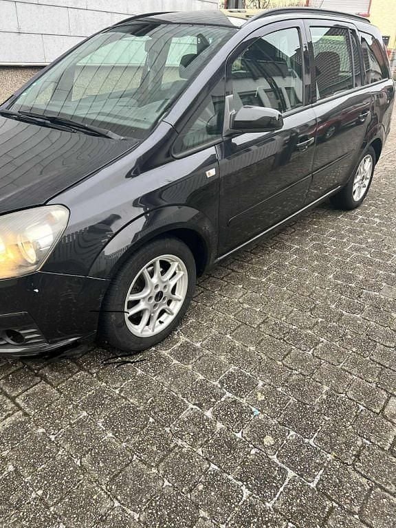 Schwarz Gebraucht 2007 Opel Zafira Van / Kleinbus | 1.490 € (Guter Preis) - Bild 1/4