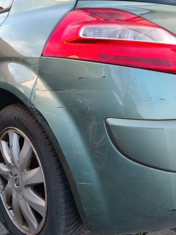 Gebraucht Renault Mégane II Dynamique 111 PS (81 kW) 2006 Grün Limousine