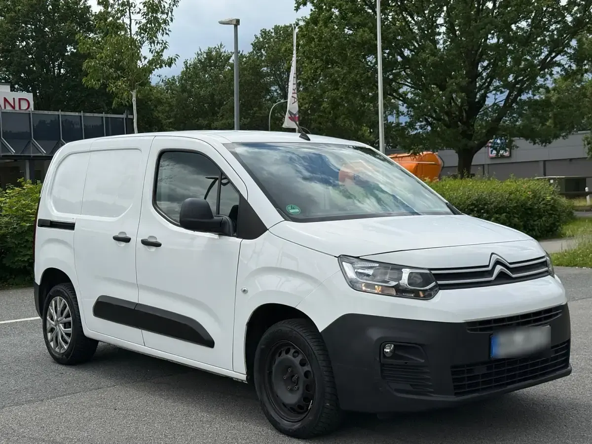 Gebraucht Citroën Berlingo 99 PS (72 kW) 2019 Weiß Van / Kleinbus