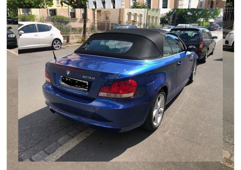 Gebraucht BMW 123 Cabriolet 204 PS (150 kW) 2009 Blau Cabrio