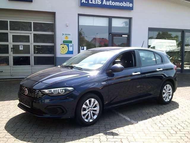 Gebraucht Fiat Tipo Easy 120 PS (88 kW) 2016 Blau Limousine