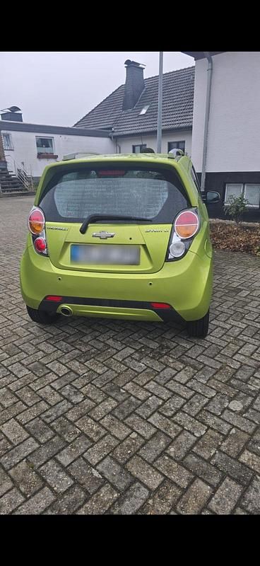 Second-hand Chevrolet Spark 82 CP (60 kW) 2010 Verde Hatchback