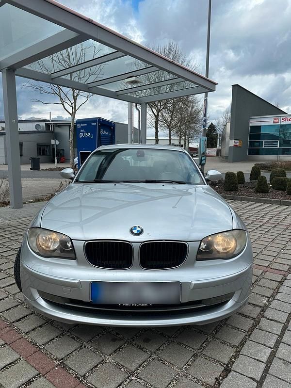 Gebraucht BMW 116 120 PS (88 kW) 2009 Silber Kleinwagen