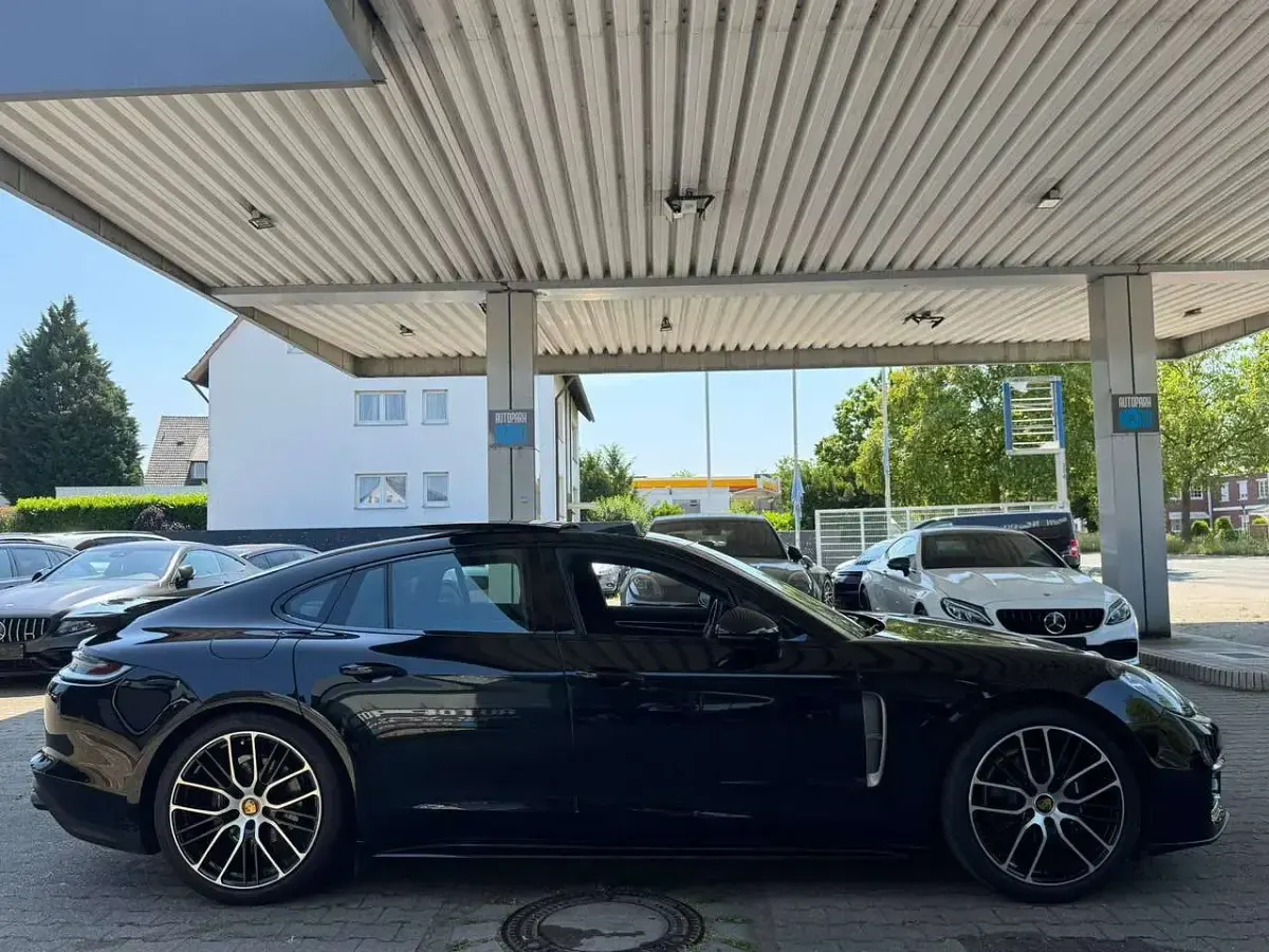 Gebraucht Porsche Panamera Platinum Edition 330 PS (242 kW) 2023 Schwarz Kleinwagen