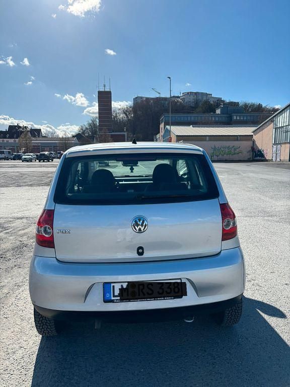 Gebraucht VW Fox 54 PS (39 kW) 2007 Silber Kleinwagen