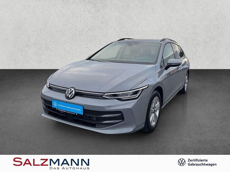 Grau Gebraucht 2025 VW Golf VIII Life Limousine | 33.489 € (Teuer) - Bild 1/4