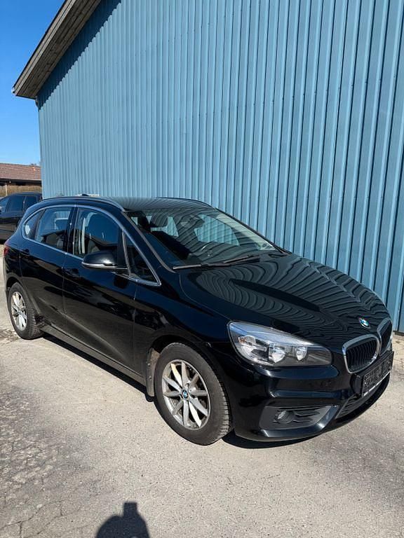 Gebraucht BMW 218 Active Tourer 150 PS (110 kW) 2014 Schwarz Van / Kleinbus