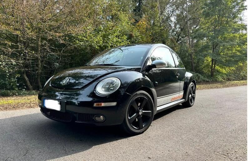 Schwarz Gebraucht 2010 VW Beetle Coupé | 7.800 € (Teuer) - Bild 1/4