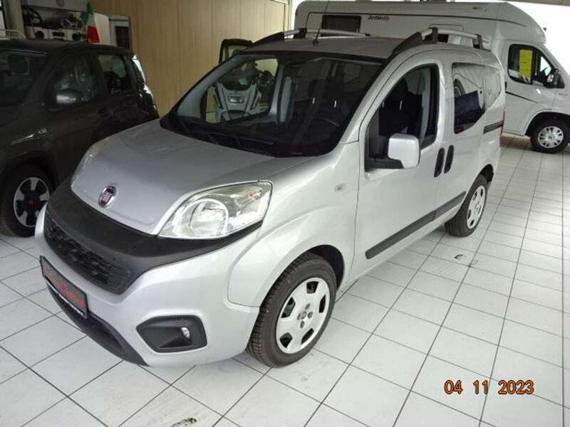 Silber Gebraucht 2016 Fiat Qubo Lounge Van / Kleinbus | 7.900 € - Bild 1/4