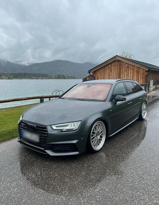 Second-hand Audi A4 S-Line 190 CP (139 kW) 2017 Gri Break