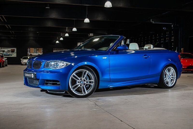 Gebraucht BMW 135 Cabriolet Performance 306 PS (225 kW) 2009 Blau Cabrio