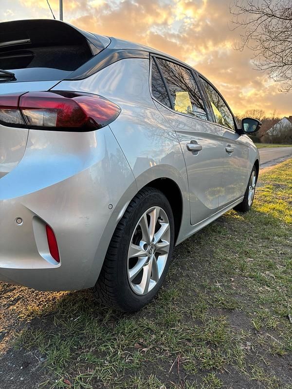 Gebraucht Opel Corsa 101 PS (74 kW) 2022 Silber Kleinwagen
