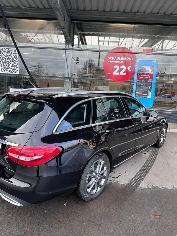 Gebraucht Mercedes C200 Avantgarde 136 PS (100 kW) 2016 Schwarz Kombi