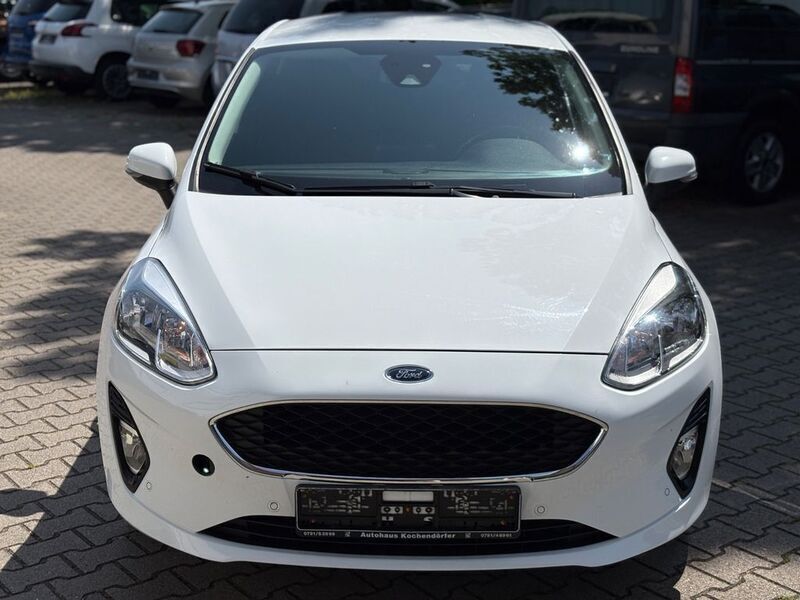 Gebraucht Ford Fiesta Cool & Connect 86 PS (63 kW) 2018 Weiß Kleinwagen
