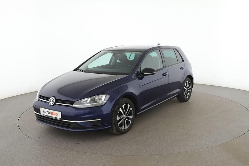 Blau Gebraucht 2019 VW Golf VII IQ Drive Limousine | 15.520 € (Guter Preis) - Bild 1/3