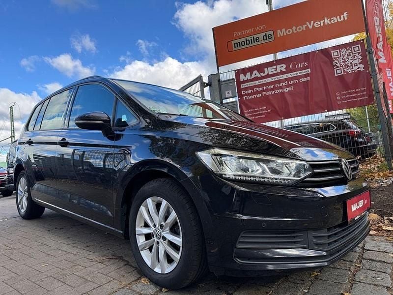 Gebraucht VW Touran Comfortline 116 PS (85 kW) 2017 Schwarz Van / Kleinbus