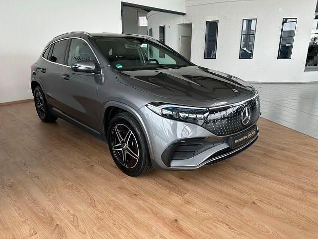 Gebraucht Mercedes EQA350 AMG 214 kW (292 PS) 2024 Lack mountaingrau SUV