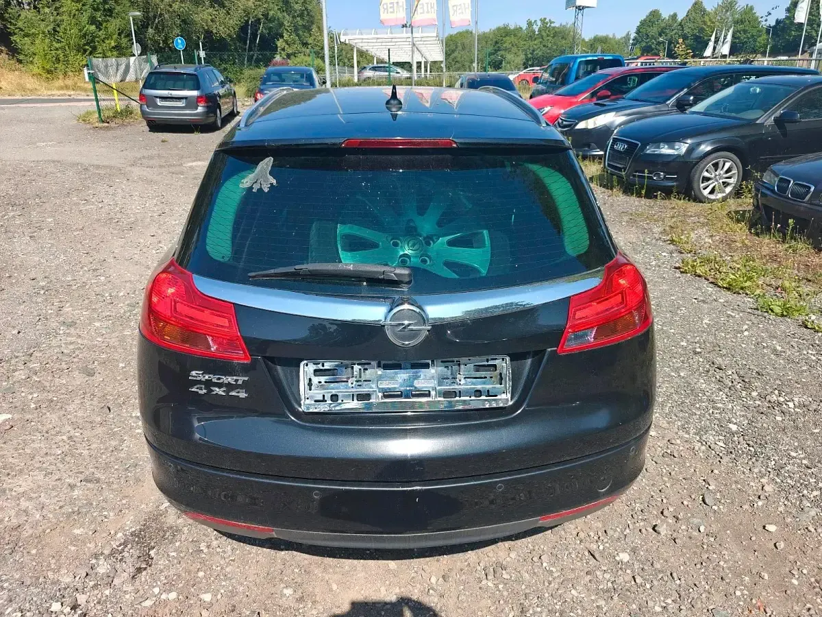 Gebraucht Opel Insignia 160 PS (117 kW) 2012 Braun Kombi
