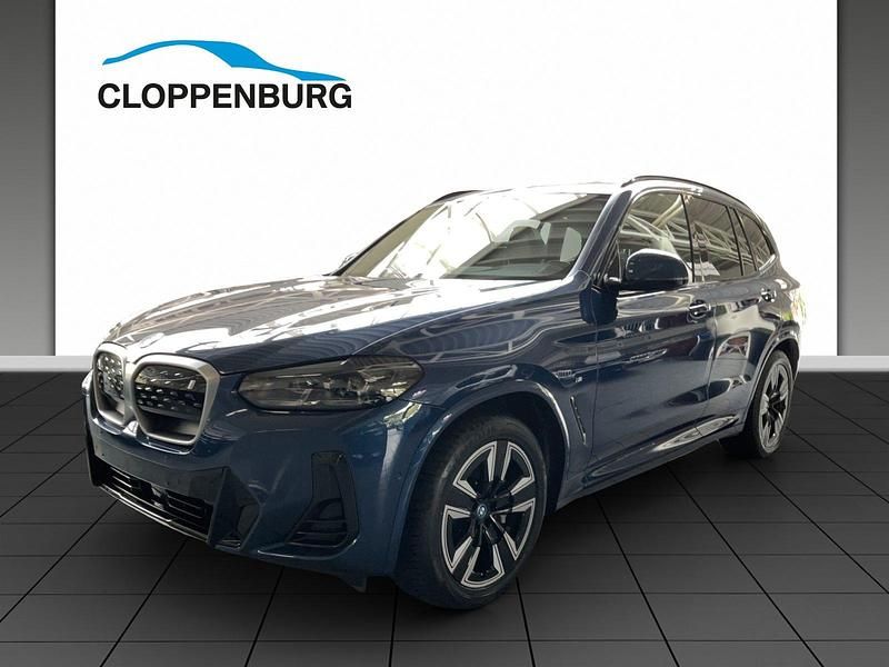 Blau Gebraucht 2022 BMW iX3 SUV | 36.990 € (Superpreis) - Bild 1/4