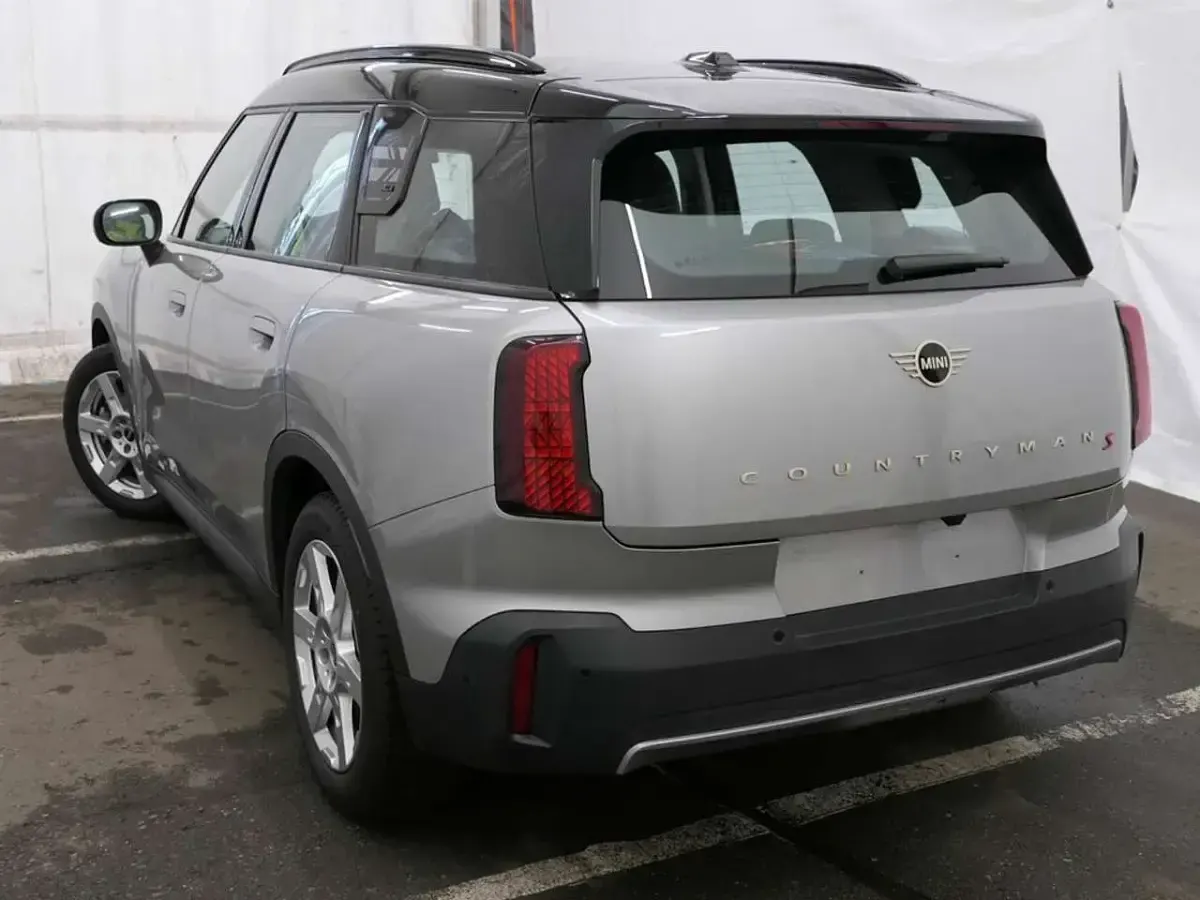 Gebraucht Mini Countryman Classic 218 PS (160 kW) 2025 Melting silver metallic SUV