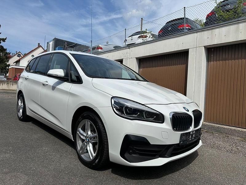 Gebraucht BMW 218 Gran Tourer Performance 150 PS (110 kW) 2021 Weiß Van / Kleinbus