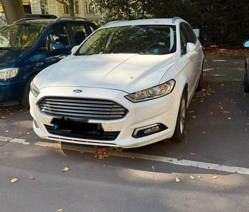 Weiß Gebraucht 2016 Ford Mondeo Titanium Kombi | 8.700 € (Fairer Preis) - Bild 1/4