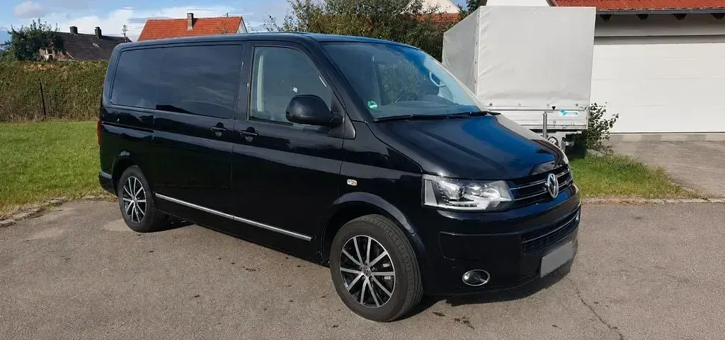 Gebraucht VW Multivan 179 PS (131 kW) 2015 Schwarz Van / Kleinbus
