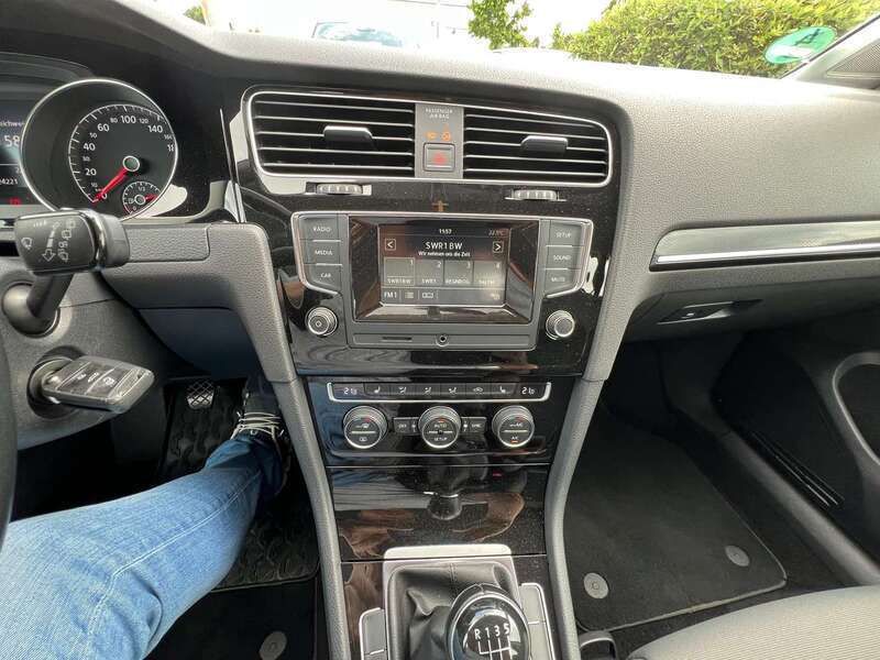 Schwarz Gebraucht 2013 VW Golf VII Highline Limousine | 7.700 € (Superpreis) - Bild 1/4