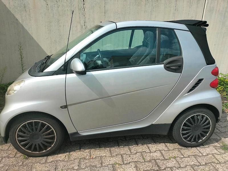 Silber Gebraucht 2007 Smart ForTwo Cabrio Cabrio | 3.500 € (Fairer Preis) - Bild 1/4