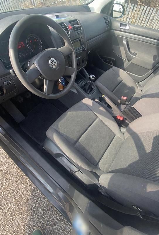 Gebraucht VW Golf IV 105 PS (77 kW) 2005 Limousine