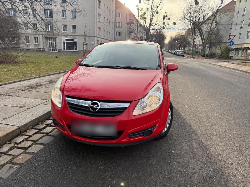Usata Opel Corsa 60 CV (44 kW) 2009 Rosso Utilitaria