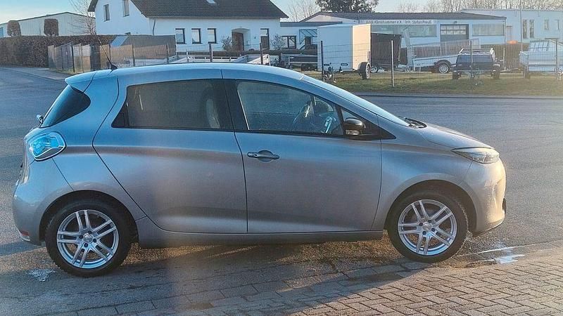 Gebraucht Renault Zoe Intens 64 kW (88 PS) 2016 Grau Kleinwagen
