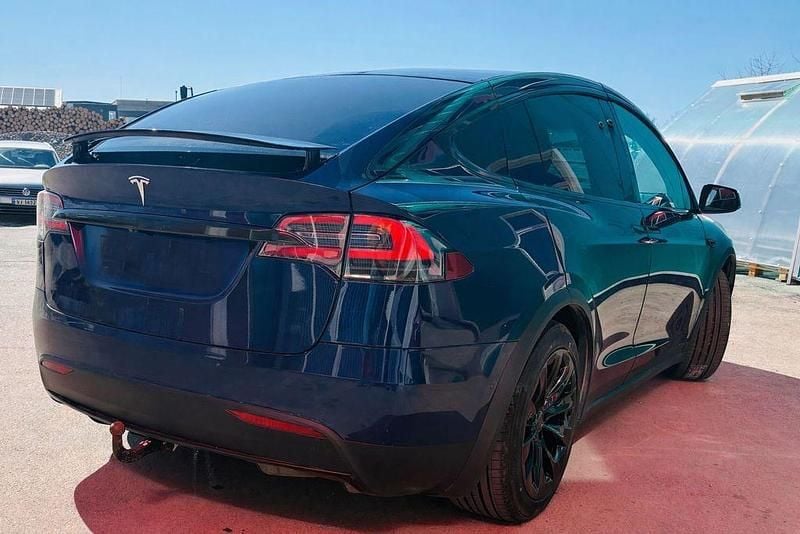 Second-hand Tesla Model X 244 kW (332 CP) 2018 Albastru SUV