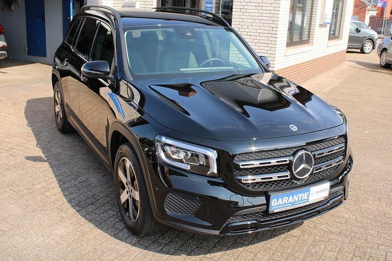 Gebraucht Mercedes GLB200 Progressive 163 PS (119 kW) 2022 Schwarz SUV