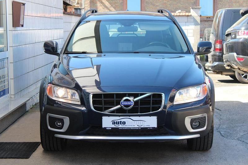 Gebraucht Volvo XC70 Summum 205 PS (150 kW) 2010 Blau Kombi
