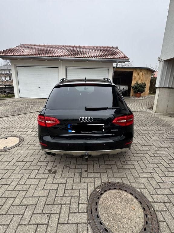 Gebraucht Audi A4 Allroad 177 PS (130 kW) 2015 Schwarz Kombi