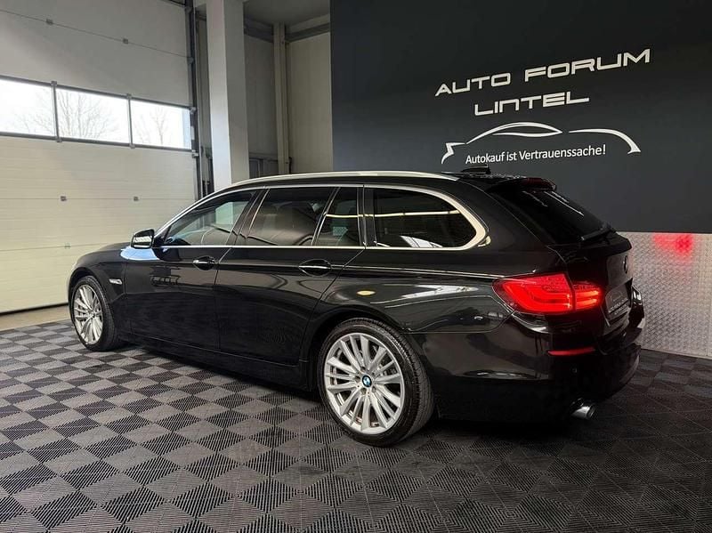 Gebraucht BMW 535 299 PS (219 kW) 2011 Black sapphire metallic Kombi