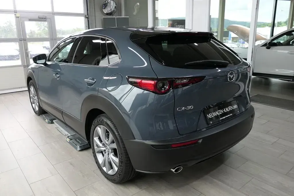 Neu Mazda CX-30 Exclusive 140 PS (102 kW) 2026 Grau SUV