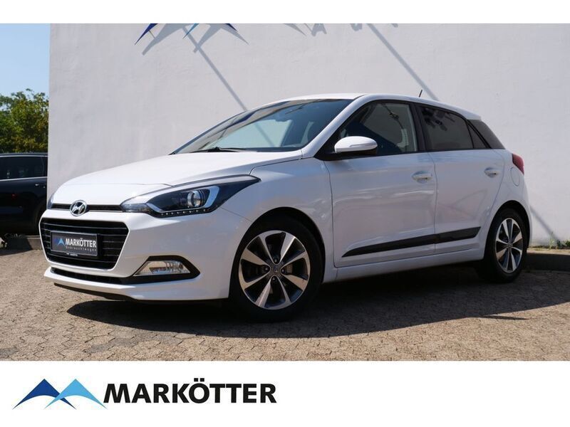 Weiss Gebraucht 2017 Hyundai i20 Limousine | 11.190 € (Fairer Preis) - Bild 1/4
