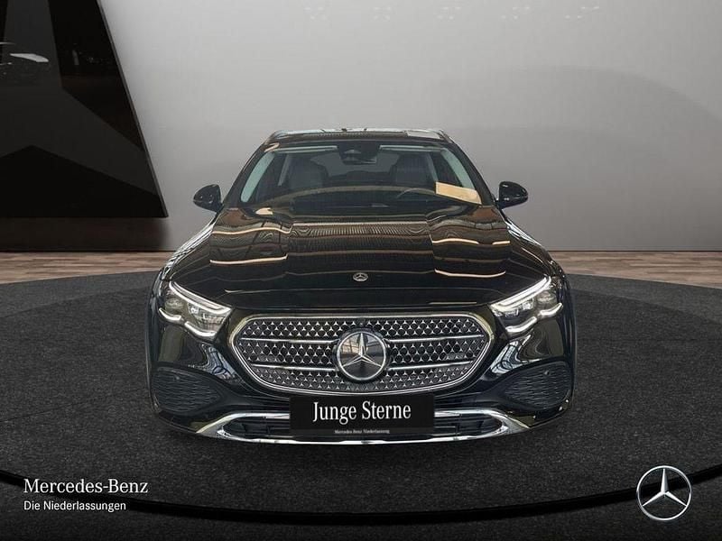 Gebraucht Mercedes E450 Avantgarde 381 PS (280 kW) 2024 Schwarz Limousine