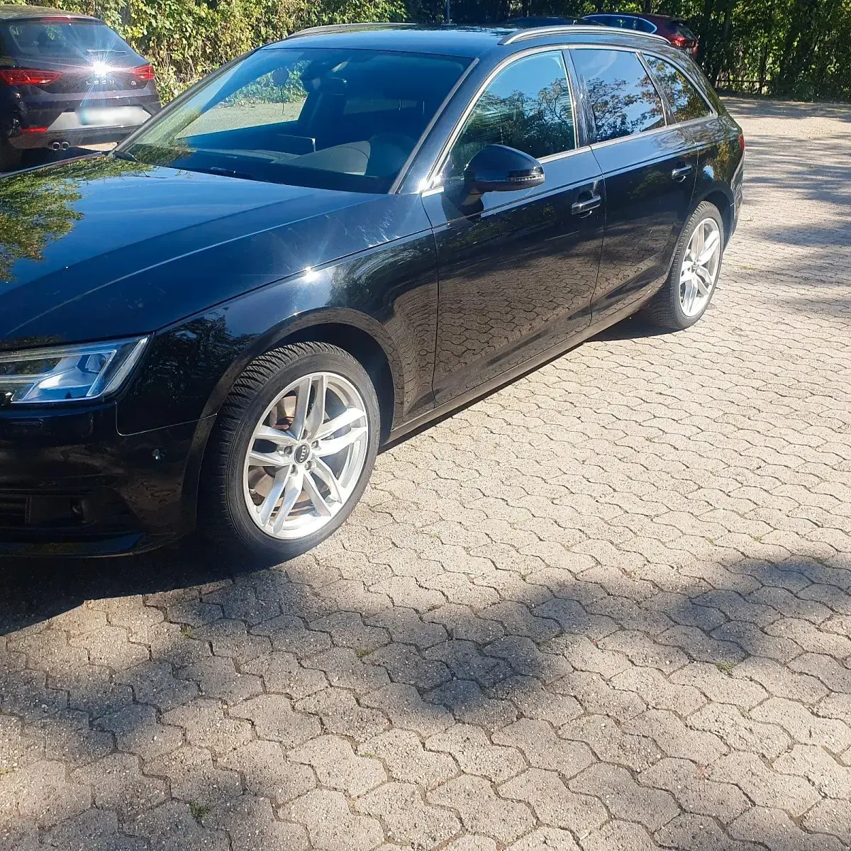 Gebraucht Audi A4 Comfort 150 PS (110 kW) 2017 Schwarz Kombi